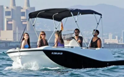 Barco-sin-licencia-6-pasajeros-alquiler-barcos.webp